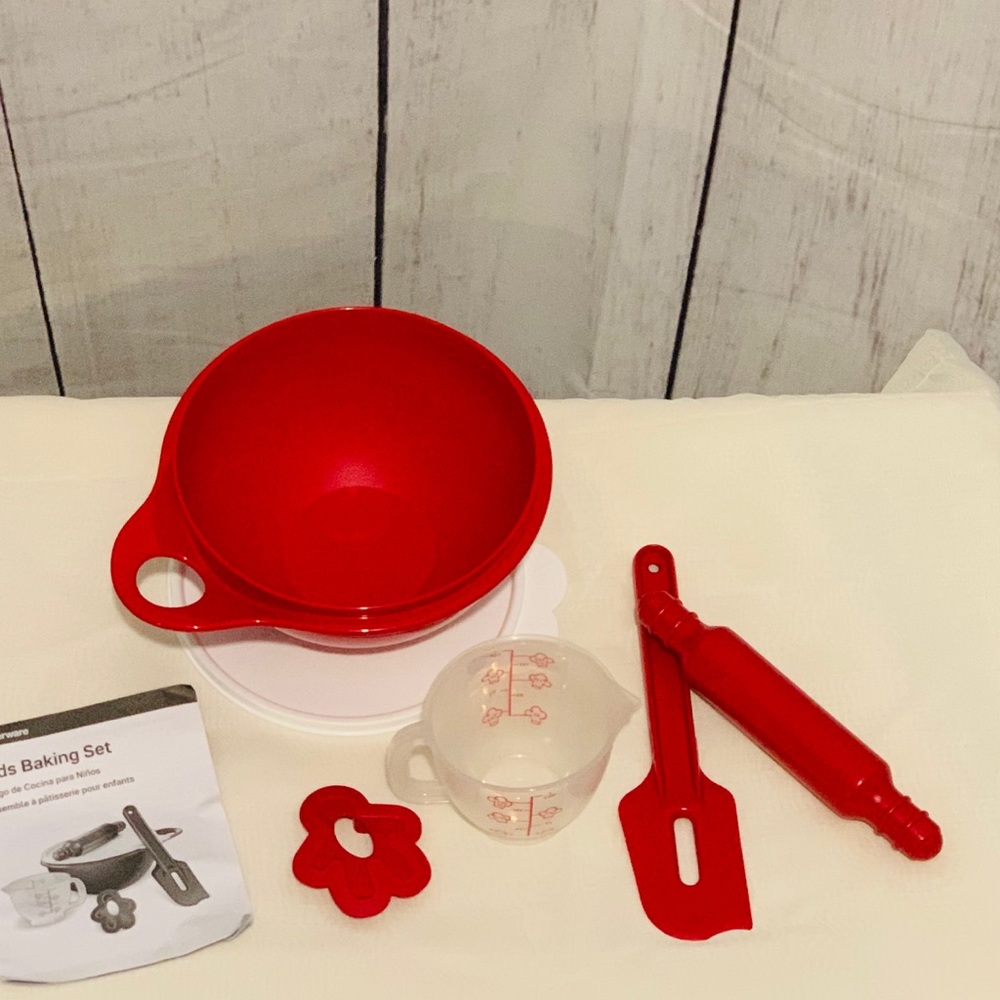 Tupperware Children Baking Set - Picture 4 of 6